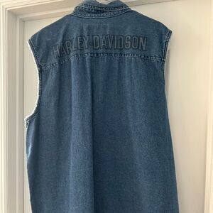 EUC Men’s Harley Davidson Sleeveless Shirt.